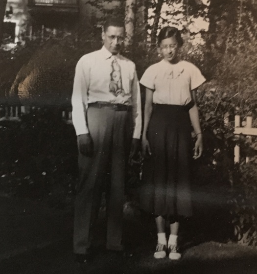 Kenneth Melville avec sa fille Enid en 1949. 